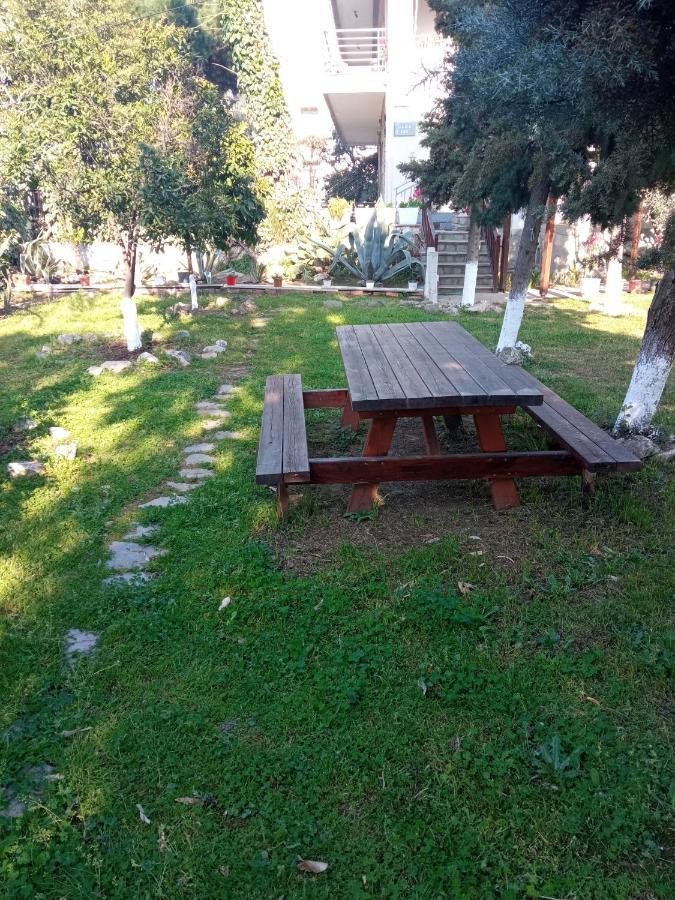 דירות Néa Péramos Sofia'S Garden מראה חיצוני תמונה